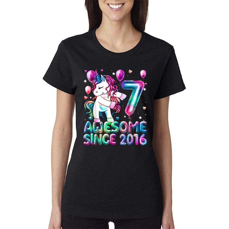 7 Years Old Unicorn Flossing 7Th Birthday Girl Unicorn Party Women T-Shirt