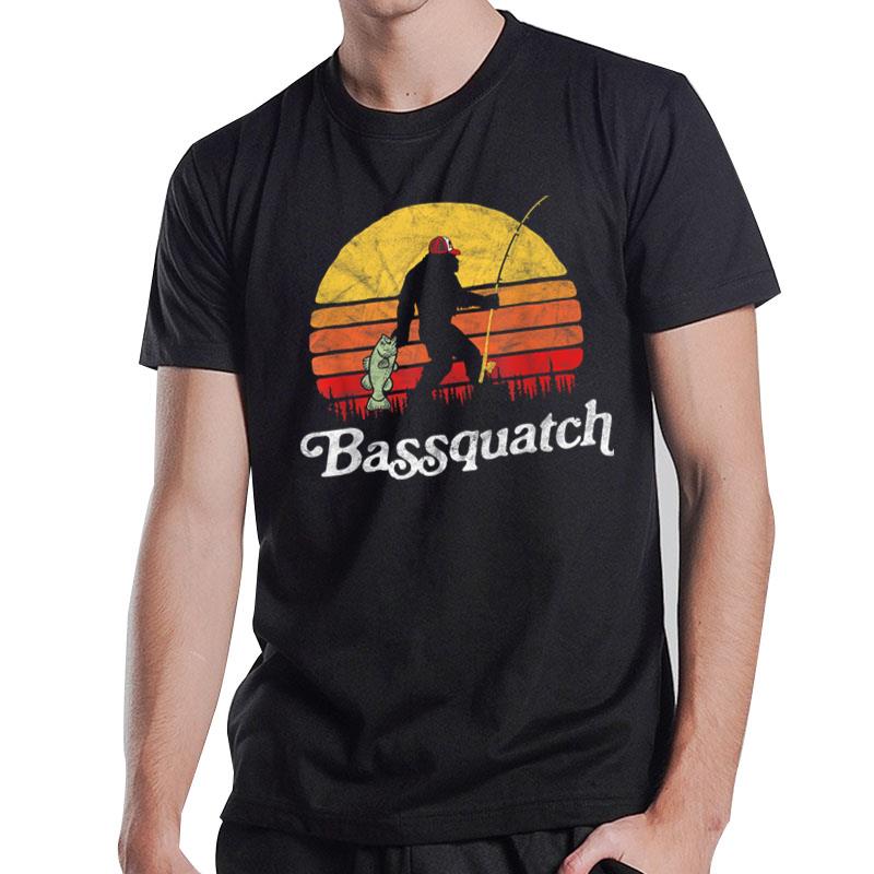 Bassquatch! Funny Bigfoot Fishing Outdoor Retro T-Shirt