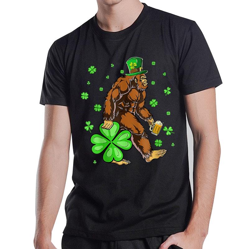 Bigfoot Irish Sasquatch Clover Leaf St Patricks Day T-Shirt