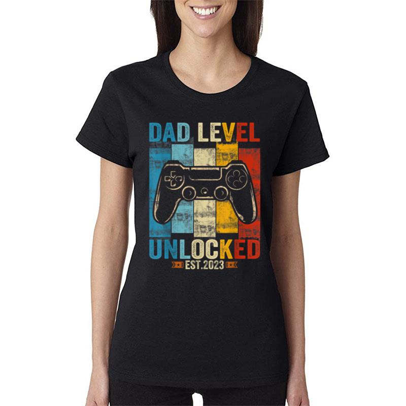 Dad Level Unlocked 2023 Gamer Pregnancy Soon To Be Father Women T-Shirt