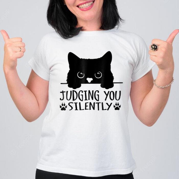 Funny Black Cat Judging You Silently Sarcastic Cat Mom T-Shirt