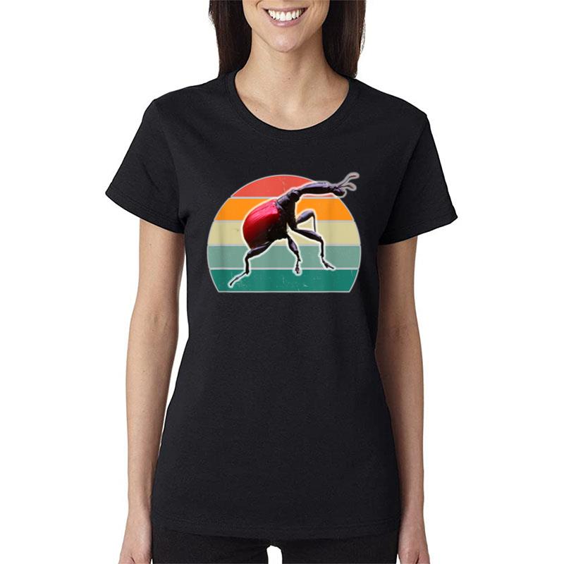 Giraffe Weevil Beetle Retro Women T-Shirt