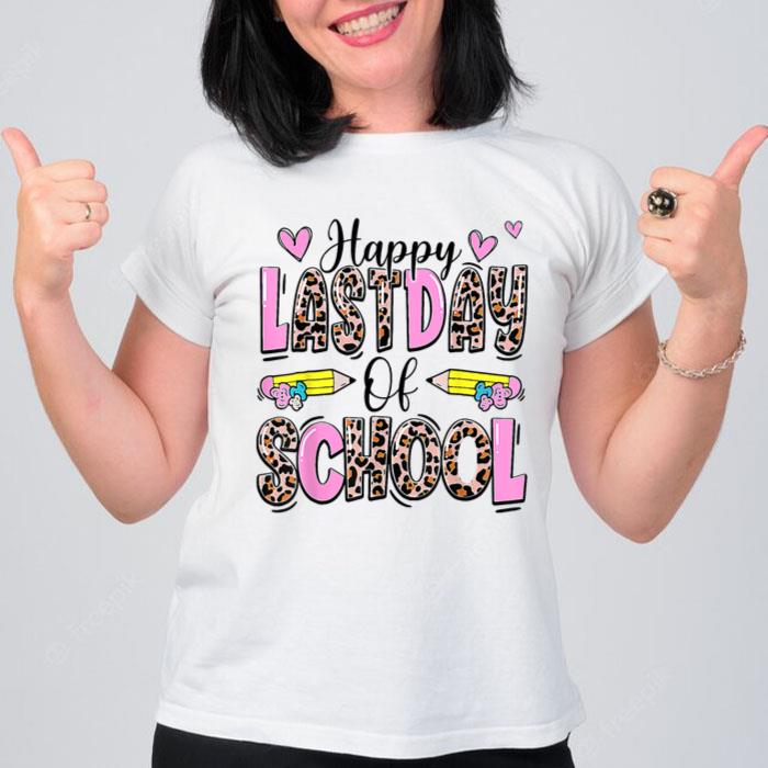 Happy Last Day Of School Leopard Teacher End Of School Year Women T-Shirt