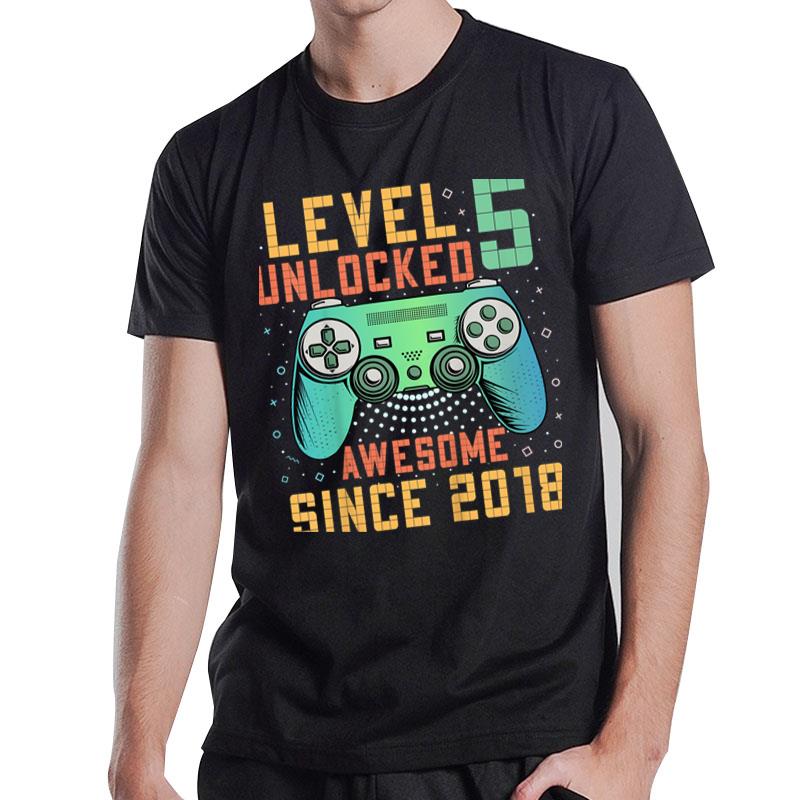 Kids Level 5 Unlocked 5Th Birthday 5 Year Old Boy Gamer 5 Yr Bday T-Shirt