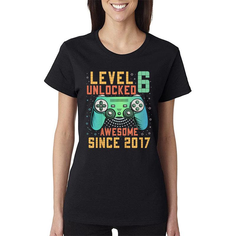 Kids Level 6 Unlocked 6Th Birthday 6 Year Old Boy Gamer 6 Yr Bday Women T-Shirt