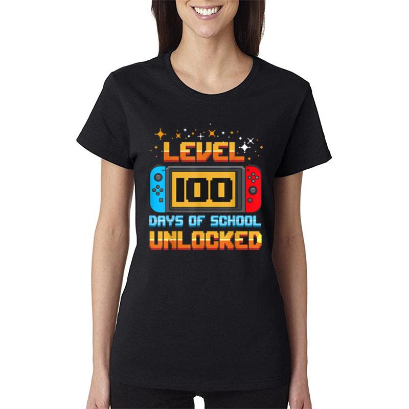 Level 100 Days Of School Unlocked Gamer Funny 100Th Day Women T-Shirt