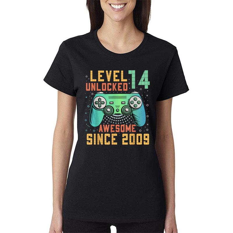 Level 14 Unlocked 14Th Birthday 14 Year Old Boy Gamer Bday Women T-Shirt