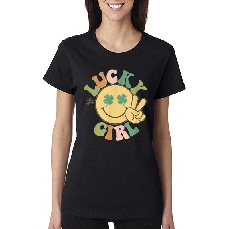 Lucky Girl St. Patricks Day Retro Smiling Face Shamrock Women T-Shirt