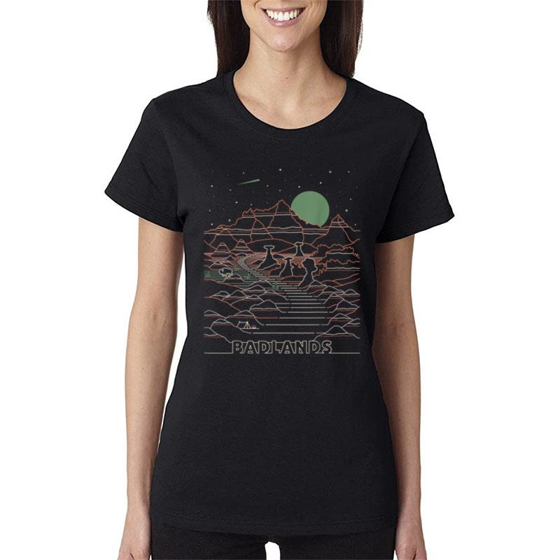 Vintage Retro Badlands National Park South Dakota Women T-Shirt