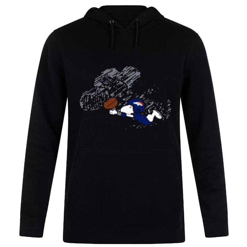 Denver Broncos Snoopy Plays The Football Game Hoodie