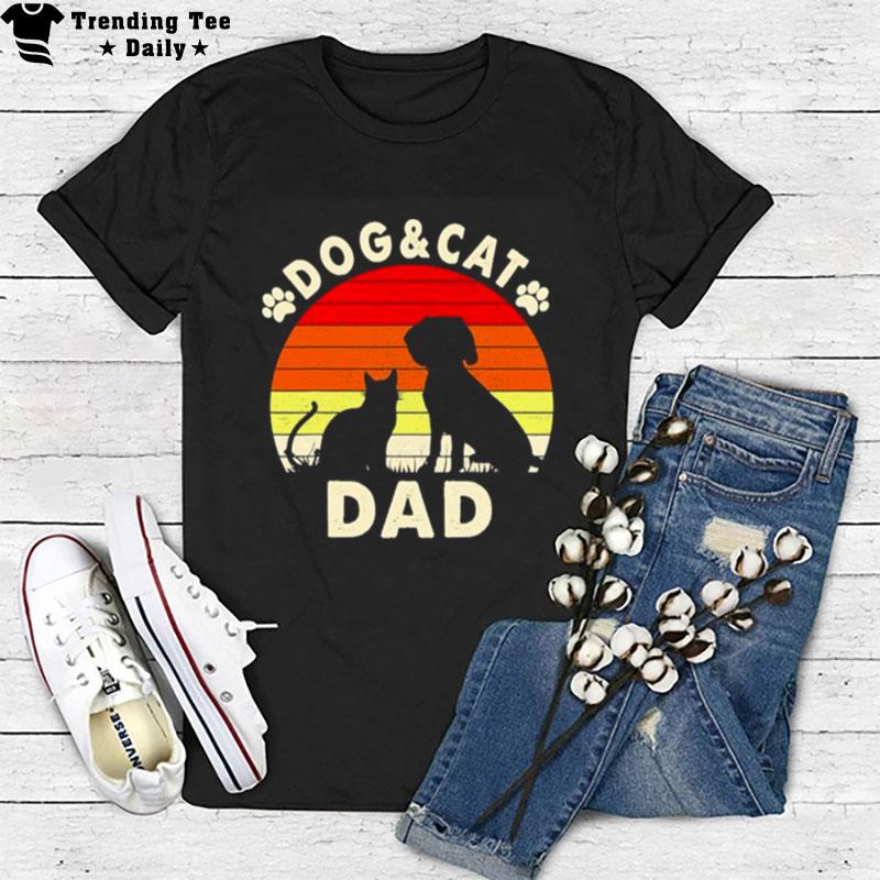 Dog And Cat Dad Vintage Retro T-Shirt