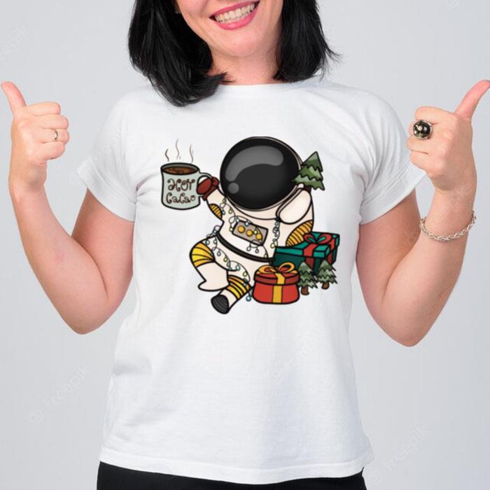 Drinking Hot Cacao Christmas Astronau T-Shirt