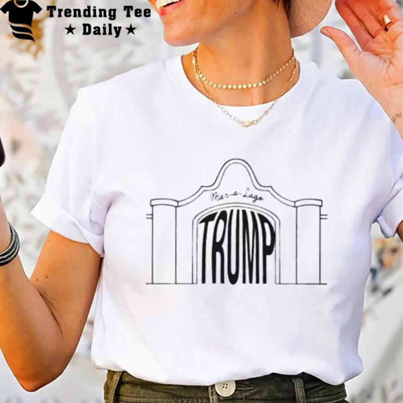 Fbi Searches Trump's Mar A Lago Residence In Florida T-Shirt