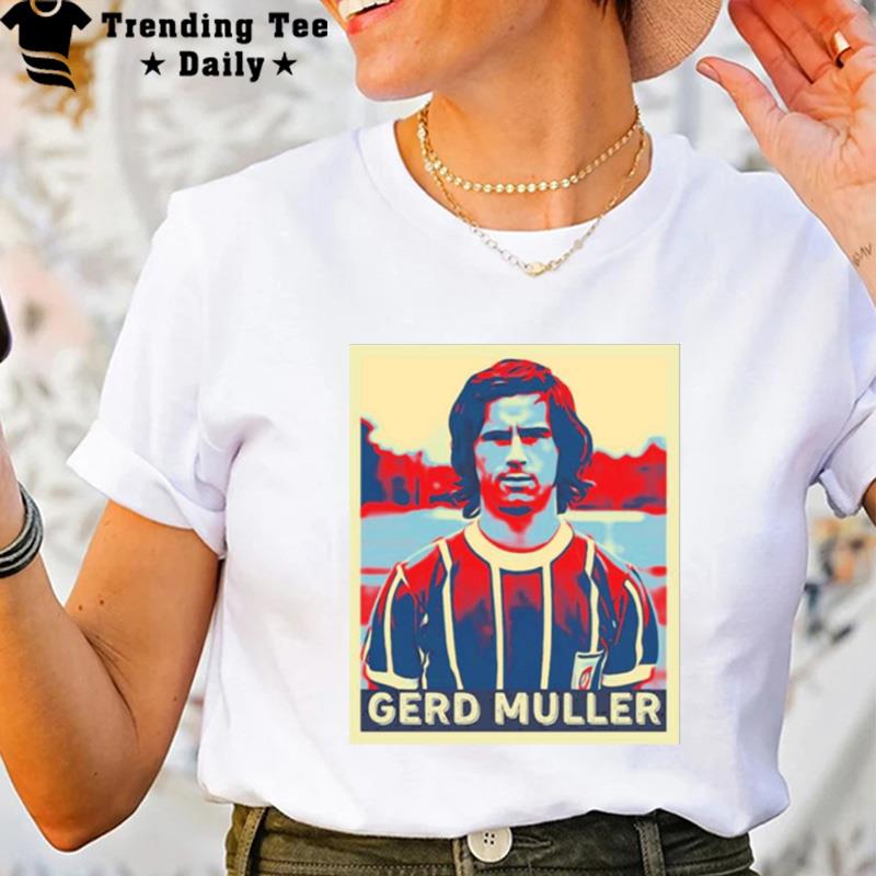 Gerd Muller Football Graphic Legend T-Shirt