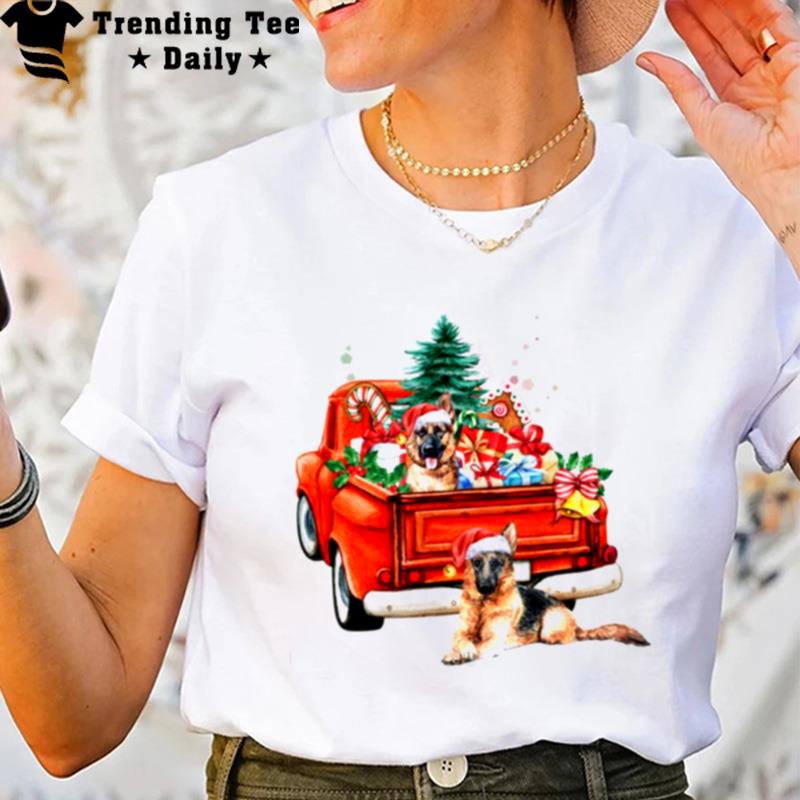 German Shepherd Christmas German Shepherd With Red Car T-Shirt