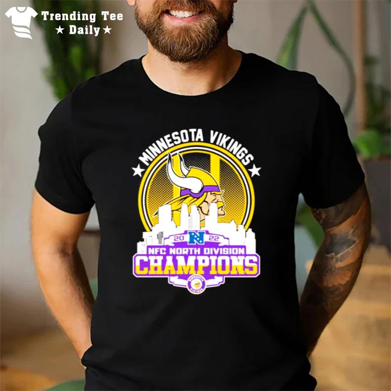 Minnesota Vikings 2022 Nfc North Division Matchup City Skyline T-Shirt