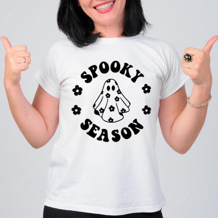 Halloween Ghost Vintage Groovy Trick Or Treat Spooky Vibes B0B6Wm3Z2Y T-Shirt