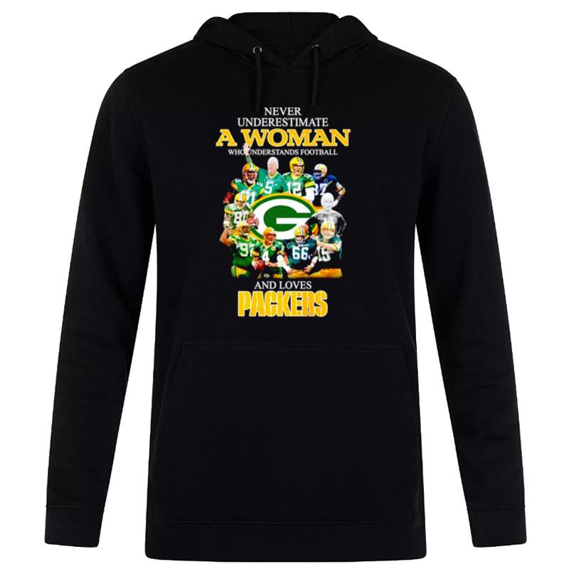 Never Underestimate A Woman Who Understands Football And Loves Packer All Signature Hoodie