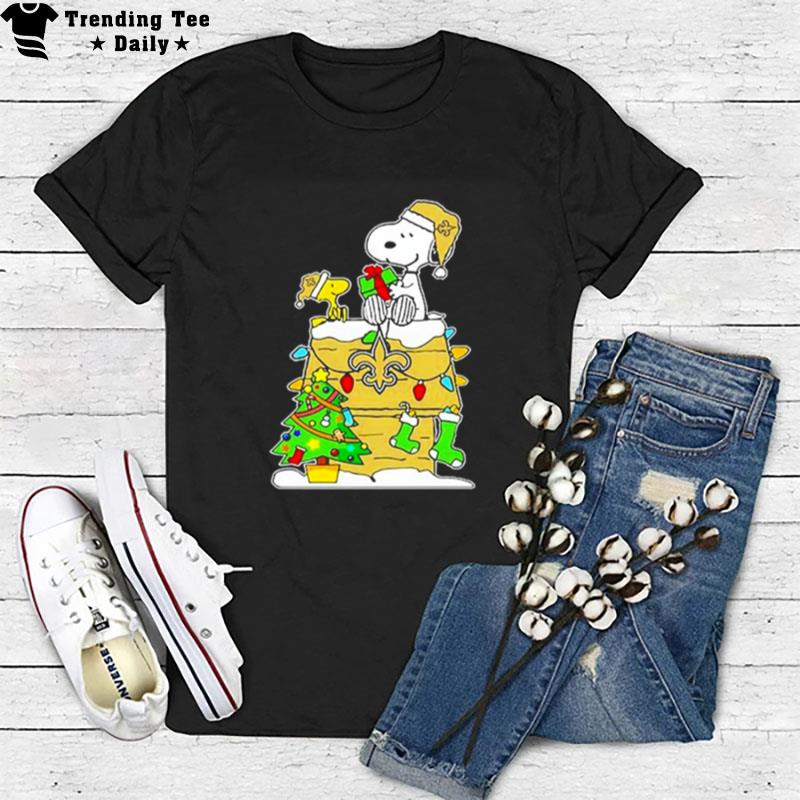 Nfl New Orleans Saints Snoopy And Woodstock Merry Christmas T-Shirt