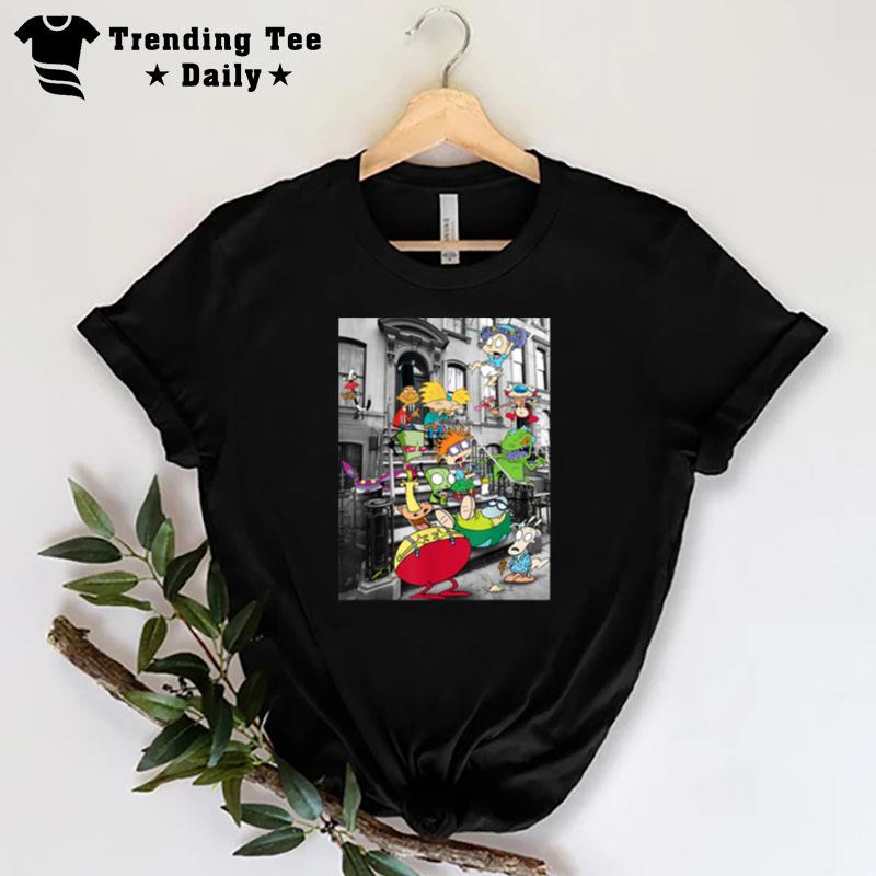 Nickelodeon Classic Nicktoons Hanging On Stoop B07Crk1Bqf T-Shirt