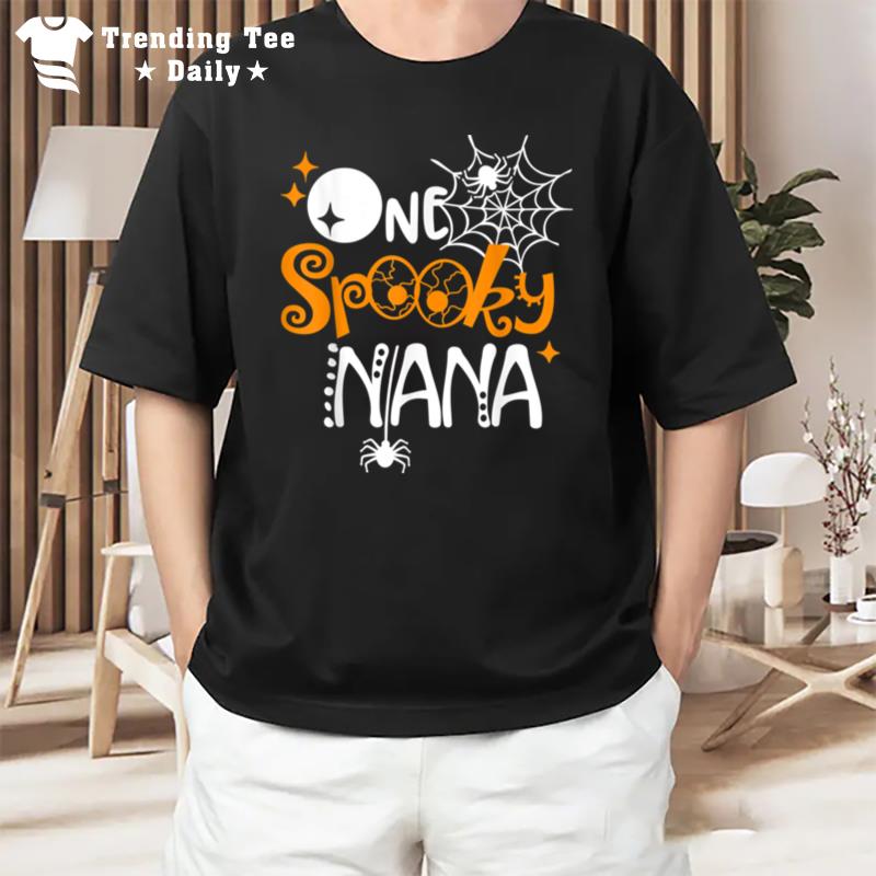 One Spooky Nana Funny Halloween Bats Spider Web T-Shirt