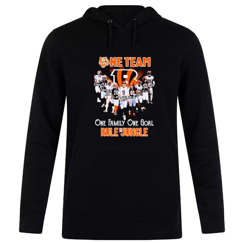 One Team One Family One Goal Rule The Jungle Cincinnati Bengals Signatures Hoodie