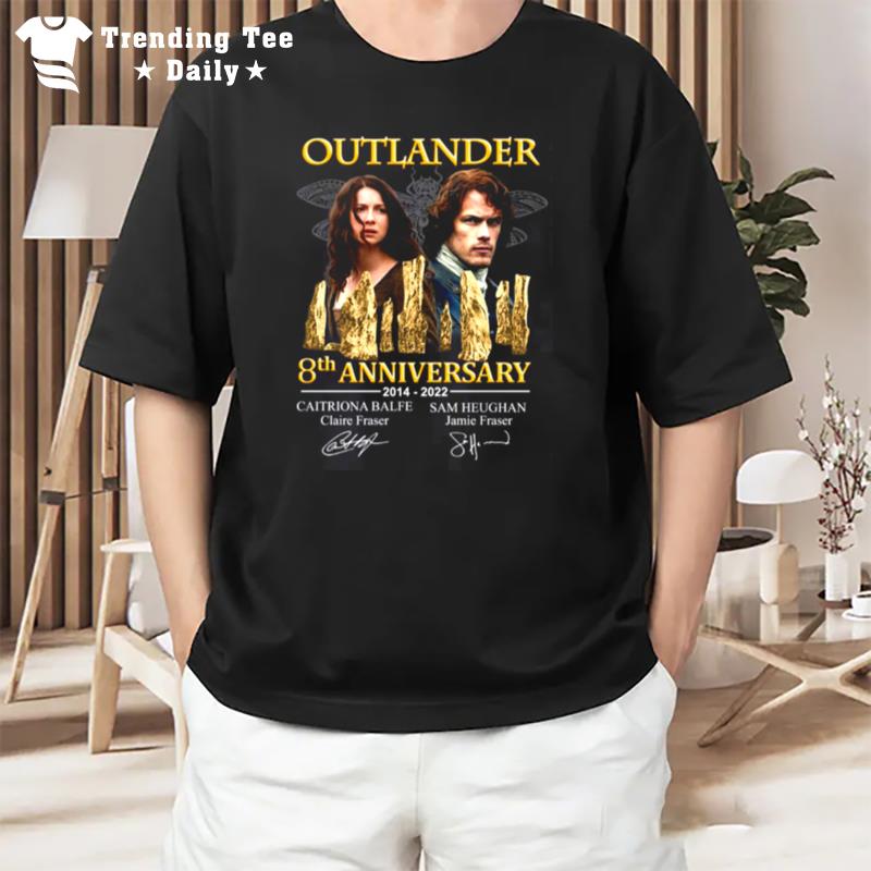 Outlander 8Th Anniversary 2014 2022 Cast Signed Design T-Shirt