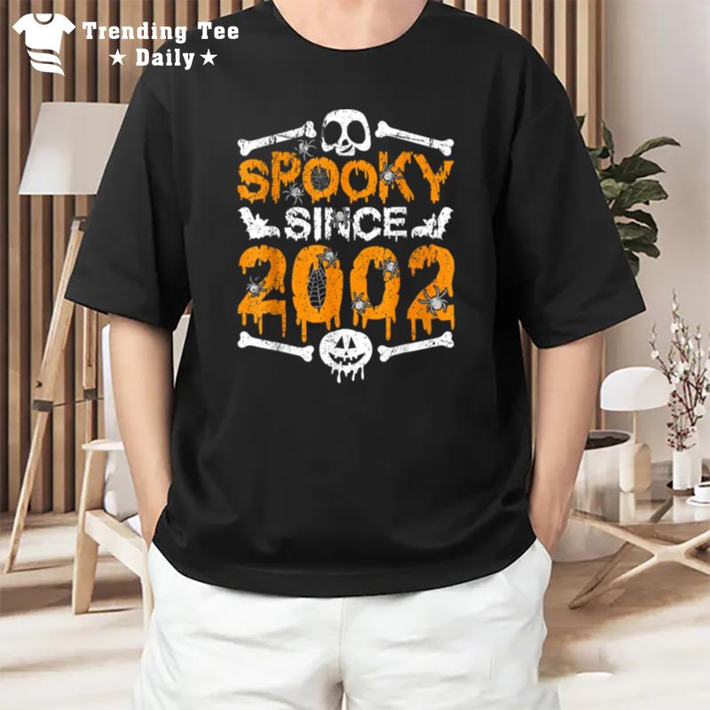 Spooky Since 2002 Scary Skeleton 20Th Birthday Halloween T-Shirt