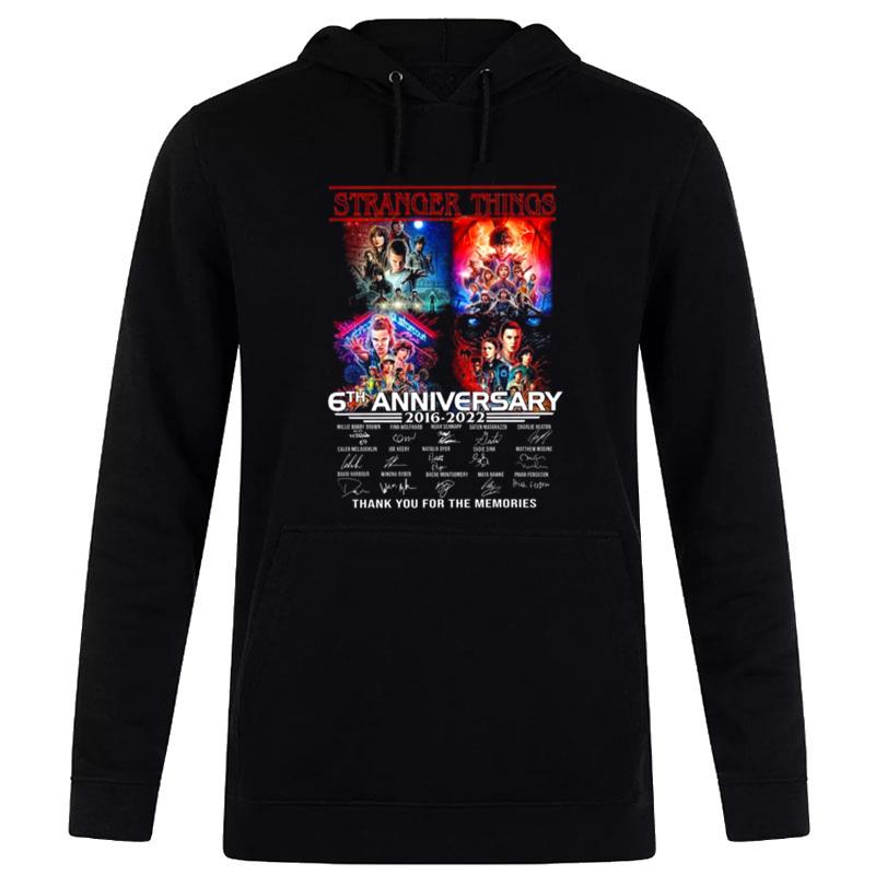 Stranger Things 6Th Anniversary 2016 2022 Finn Wolfhard Noah Schnapp Signatures T-Shirt Hoodie