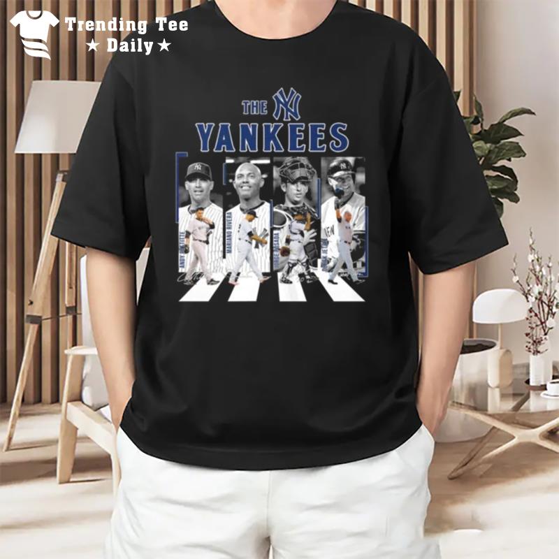 The New York Yankees Baseball Signature 2023 T-Shirt