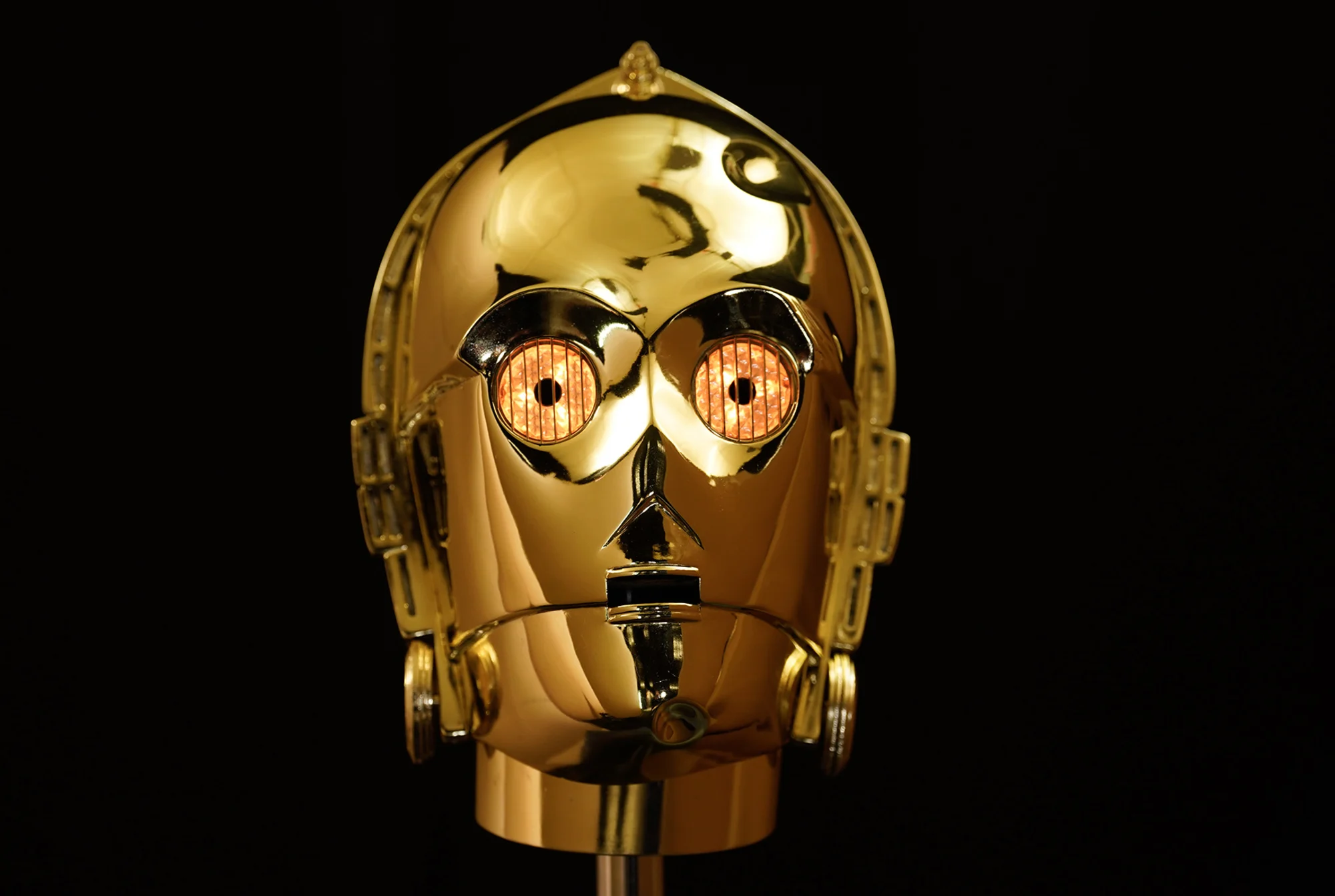 C-3PO 'Star Wars' Head to Be Auctioned in Extensive Movie Memorabilia Sale